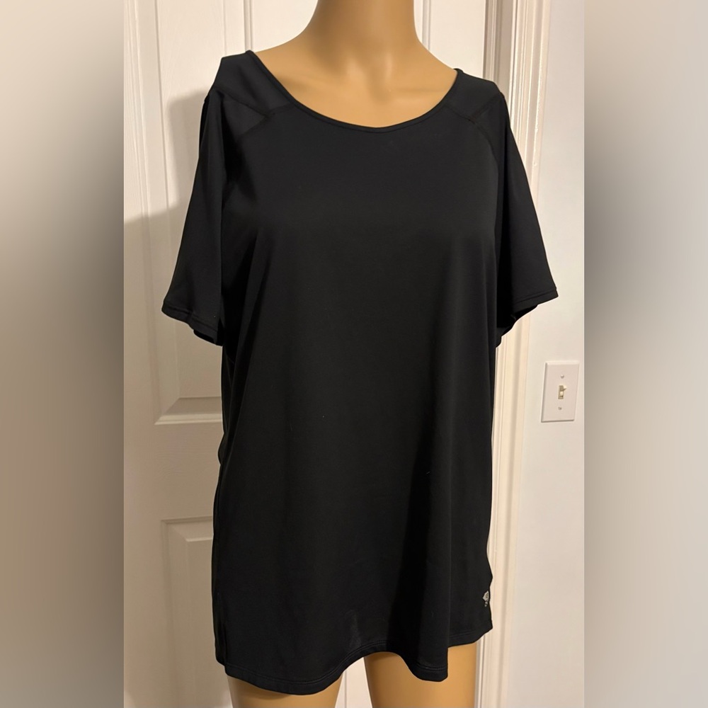 Mountain Hardwear Women's Black Short Sleeve Top